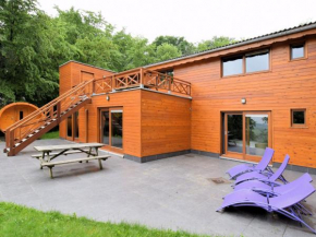 Гостиница Luxurious Chalet in Beauraing with Sauna  Борен